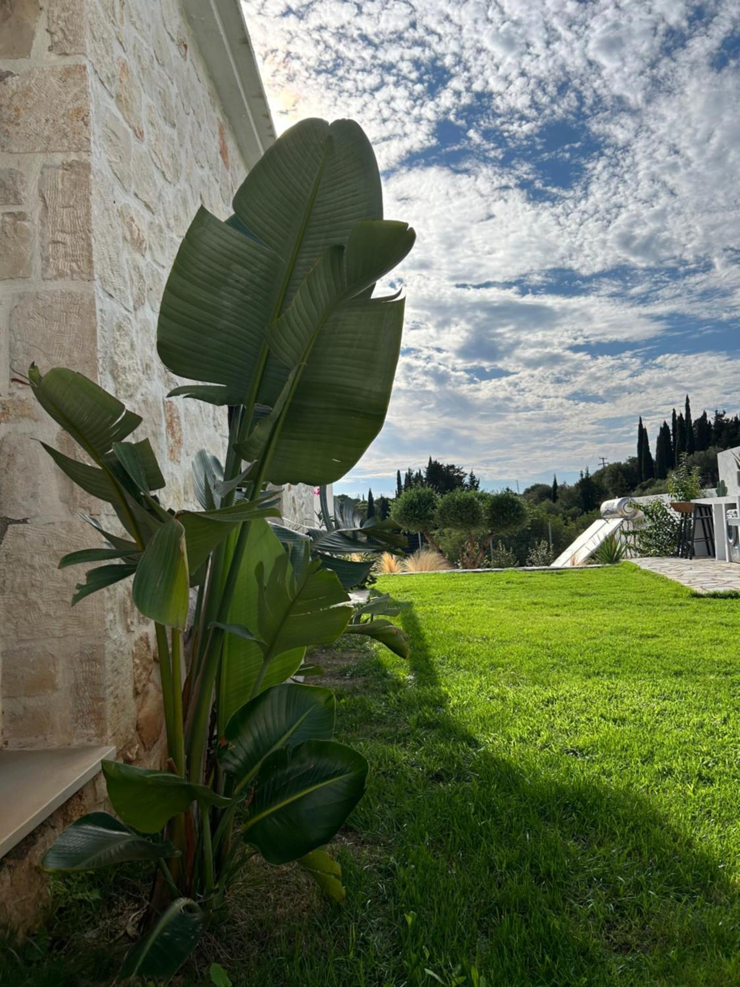 Luz Blanca Agios Leon Exterior foto